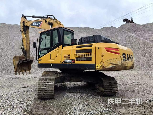 三一重工SY255H挖掘机