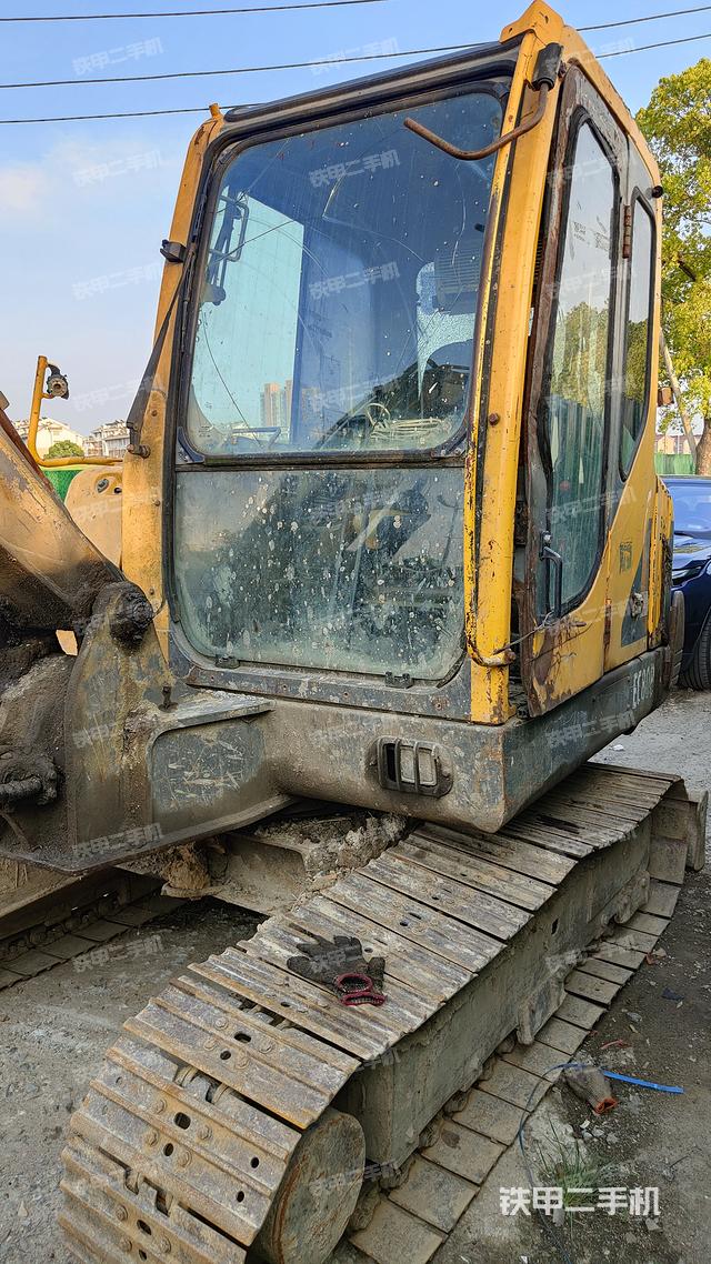 驾驶室整体（整机外观）