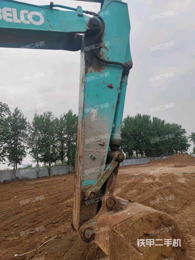 小臂整體左后(工作和回轉(zhuǎn)裝置) 小臂整體左后(工作和回轉(zhuǎn)裝置)