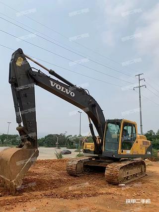 广西-梧州市二手沃尔沃EC210B挖掘机实拍照片
