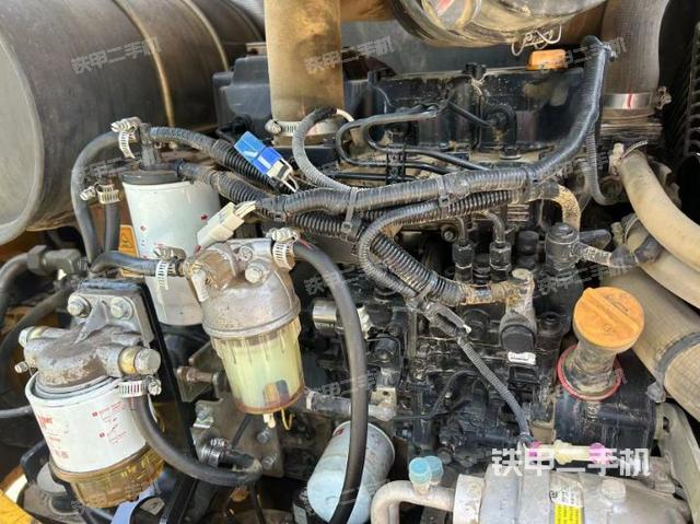 发动机整体俯视（整机外观）