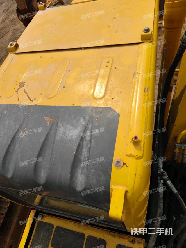 駕駛室頂部俯視（上車部件）