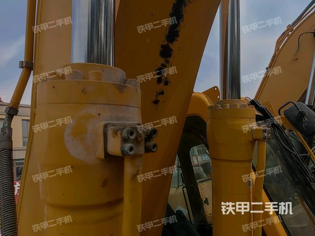 大臂油缸整體?豎拍（工作和回轉(zhuǎn)裝置）