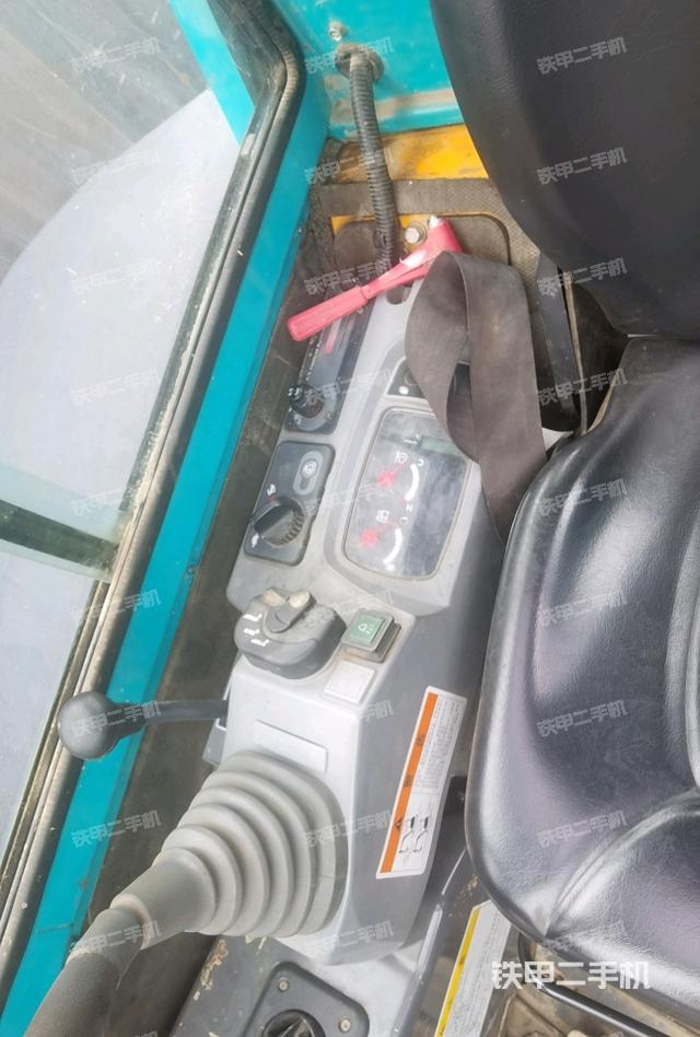 顯示屏?(駕駛室部分) 顯示屏?(駕駛室部分)