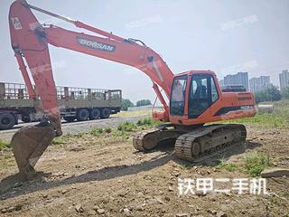 驻马店斗山DH215-9挖掘机实拍图片