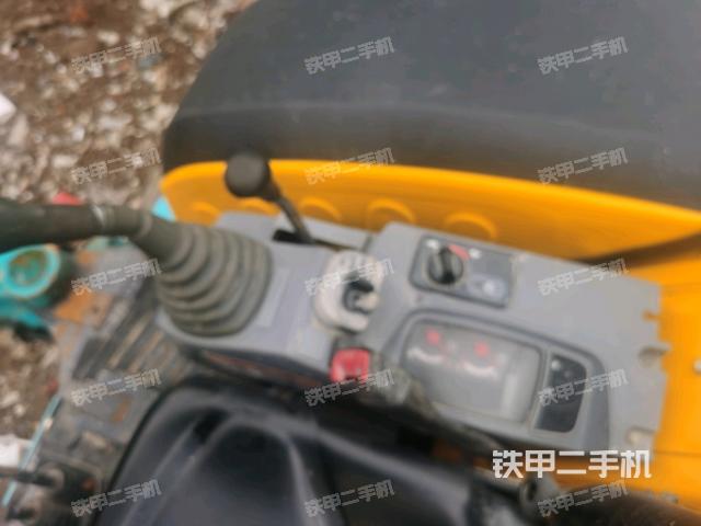 座椅后部(駕駛室部分) 座椅后部(駕駛室部分)