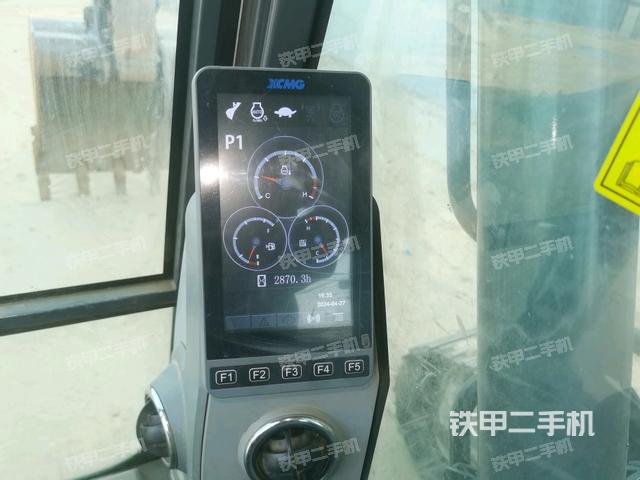 駕駛室左前45度(駕駛室部分) 駕駛室左前45度(駕駛室部分)