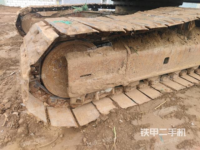 左側(cè)履帶整體?(行走機構) 左側(cè)履帶整體?(行走機構)