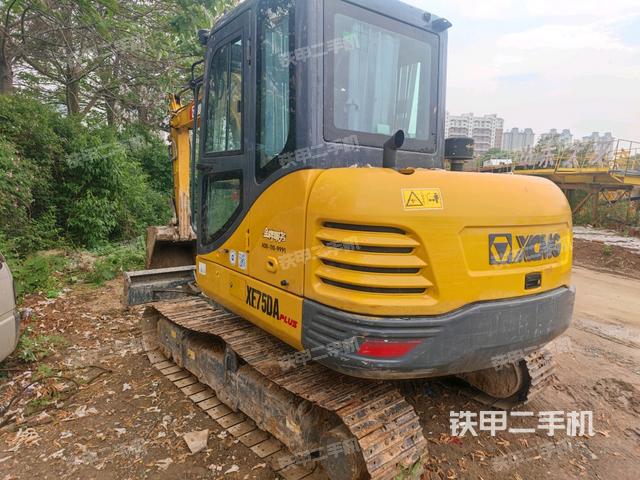 右后45（整機(jī)外觀）