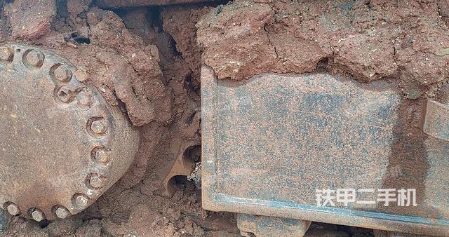 单侧履带整体（整机外观）