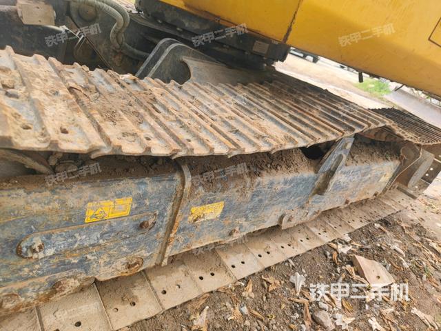 右側(cè)履帶整體?（行走機(jī)構(gòu)）