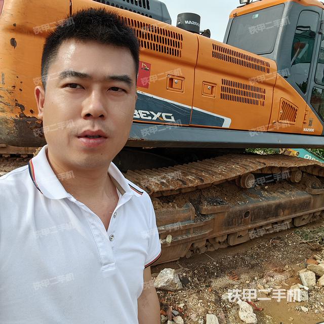 整机右后45°（整机外观）