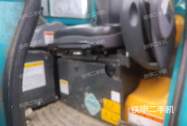 頂棚整體(駕駛室部分) 頂棚整體(駕駛室部分)