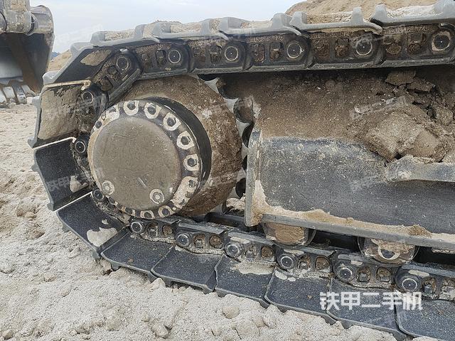 单侧履带整体（整机外观）