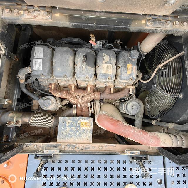 发动机整体俯视（整机外观）