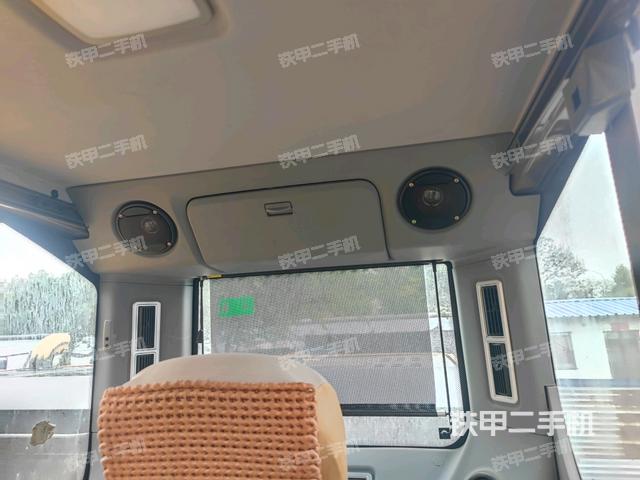 頂棚整體(駕駛室部分) 頂棚整體(駕駛室部分)