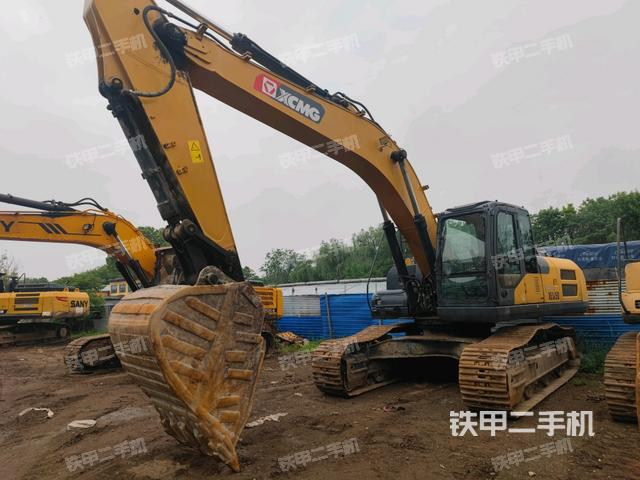 徐工XE305D挖掘机的设备实拍-第2张实拍照片