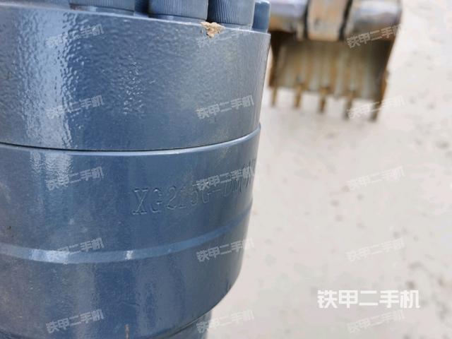 大臂根部?斜視(工作和回轉(zhuǎn)裝置) 大臂根部?斜視(工作和回轉(zhuǎn)裝置)