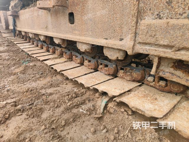 右側(cè)行走馬達蓋板(行走機構) 右側(cè)行走馬達蓋板(行走機構)