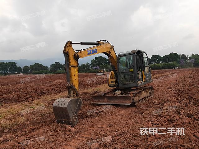 徐工XE75D挖掘机