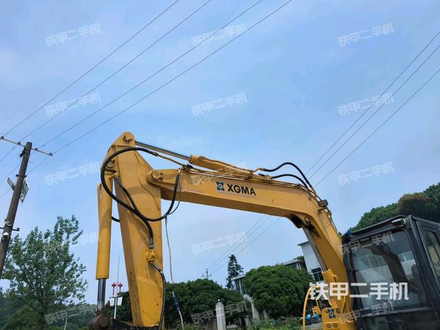 大臂背部俯視（工作和回轉(zhuǎn)裝置）