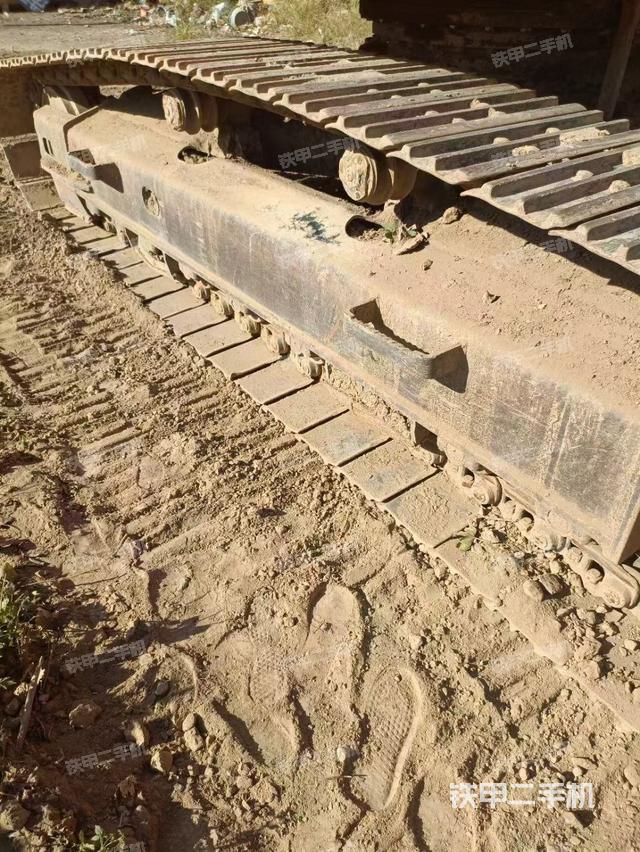 单侧履带整体（整机外观）