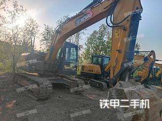 郑州徐工XE135D挖掘机实拍图片