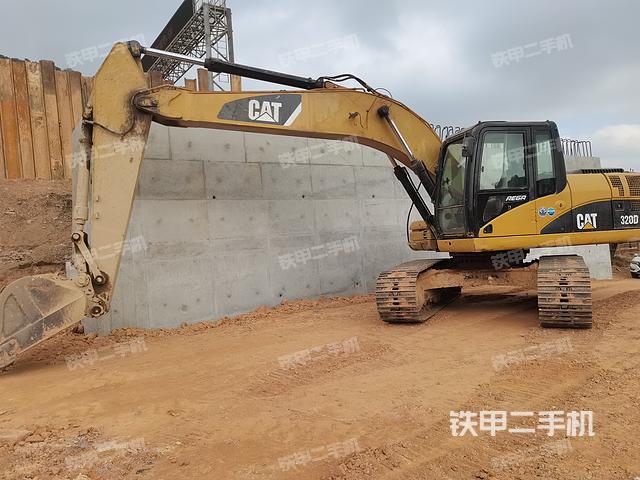 卡特彼勒320D液压挖掘机