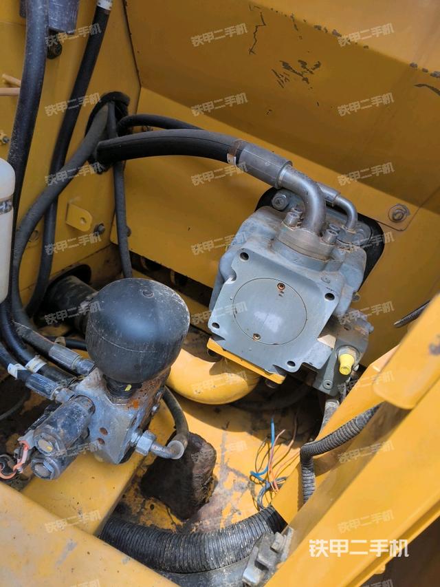 液壓泵室(大件艙室) 液壓泵室(大件艙室)