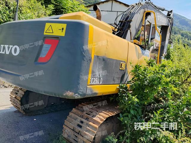 整机右后45°（整机外观）