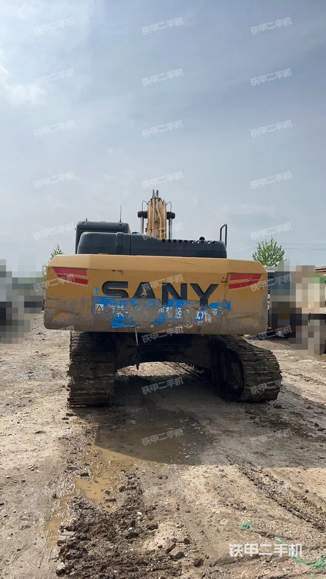 驾驶室顶部（整机外观）