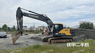 信阳沃尔沃EC210ES挖掘机实拍图片