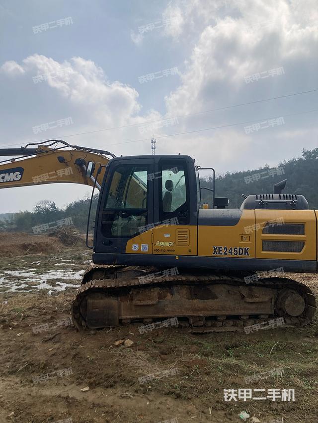 单侧履带整体（整机外观）