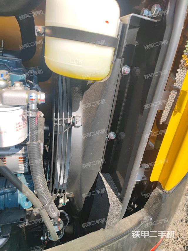散熱器室(大件艙室) 散熱器室(大件艙室)