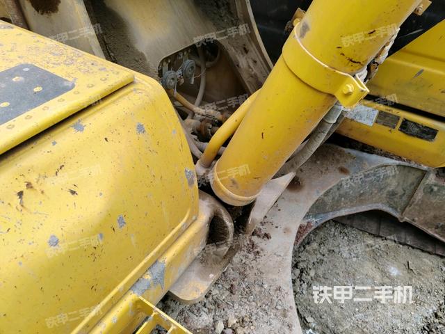 小臂整体右前（工作和回转装置）