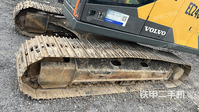 单侧履带整体（整机外观）