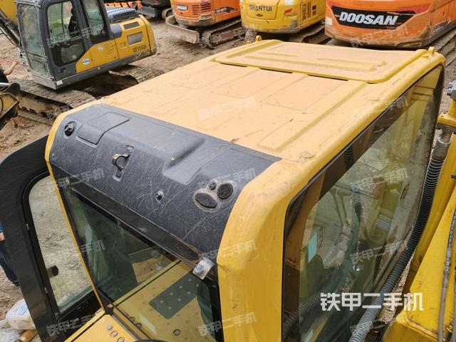 驾驶室顶部俯视（上车部件）