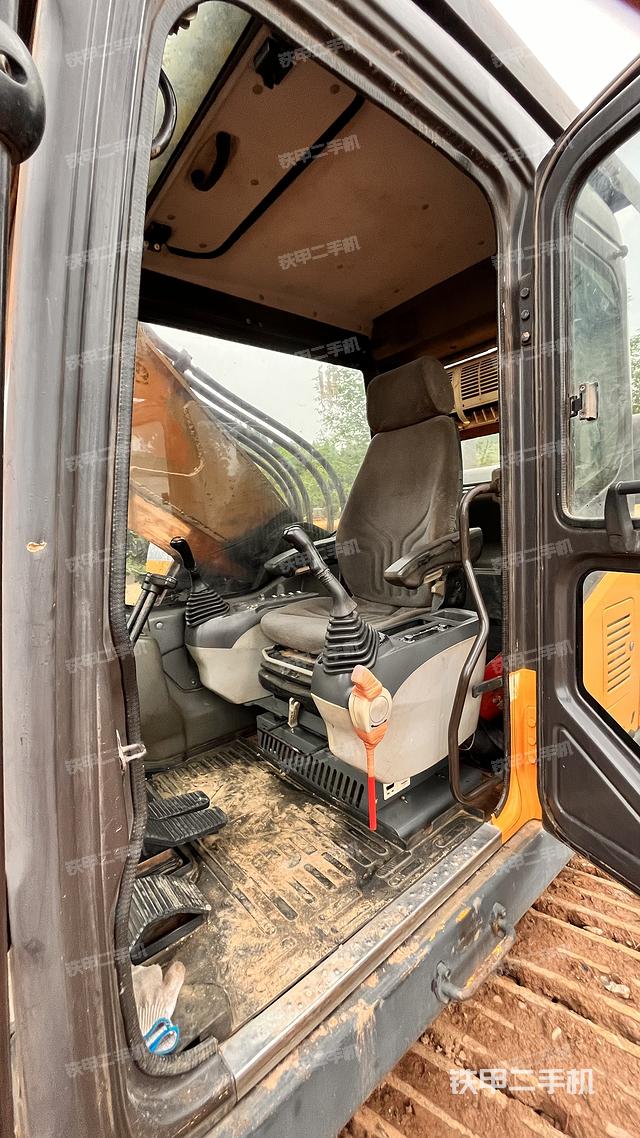 駕駛室整體（整機(jī)外觀）