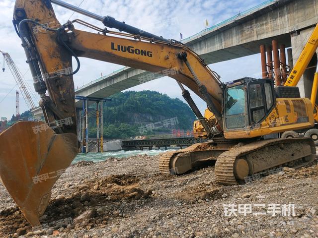 柳工CLG950E挖掘机