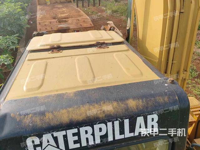 驾驶室顶部（整机外观）