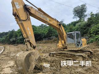 深圳加藤HD820V挖掘机实拍图片