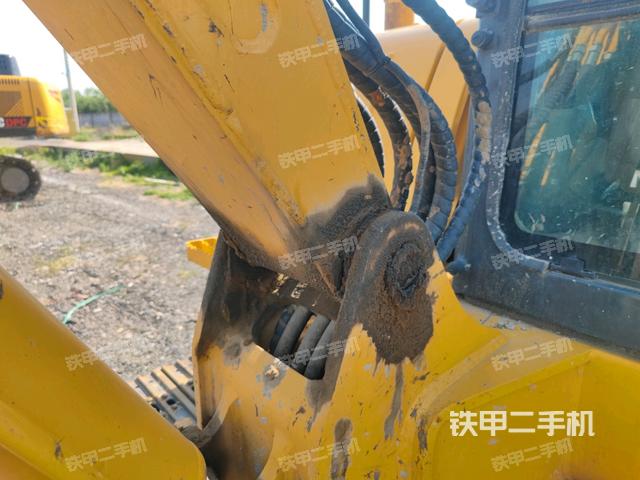 大臂根部?斜（工作和回轉(zhuǎn)裝置）