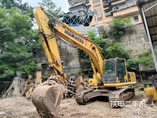 小松PC215HD-10M0挖掘机