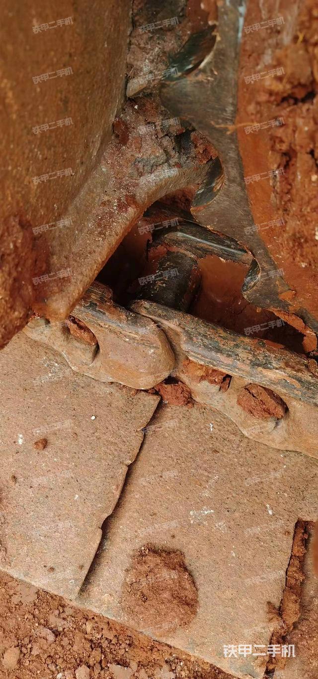 单侧履带整体（整机外观）