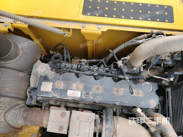 发动机室（上车部件）