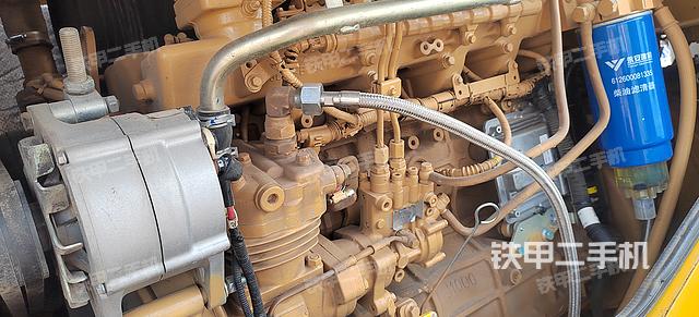 发动机右侧（整机外观及大件）