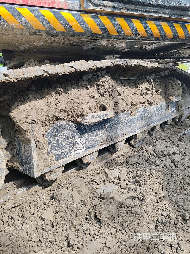 单侧履带整体（整机外观）