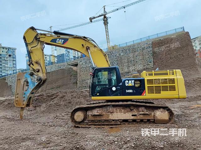 驾驶室顶部（整机外观）