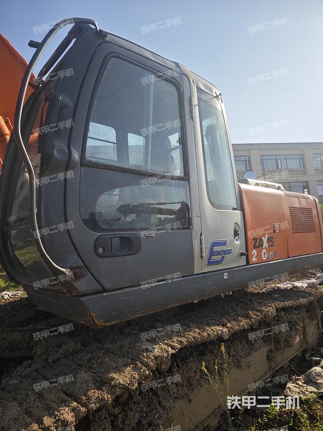 驾驶室整体（整机外观）