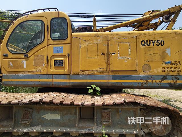 整机左侧（设备外观及核心部件）